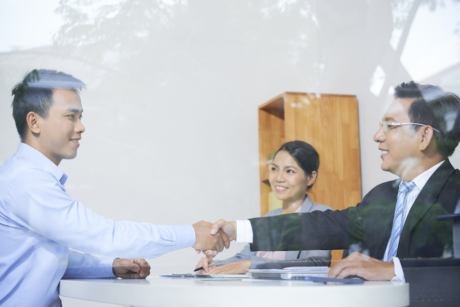 Tips for Proper Job Interview Etiquette - Staff Solve